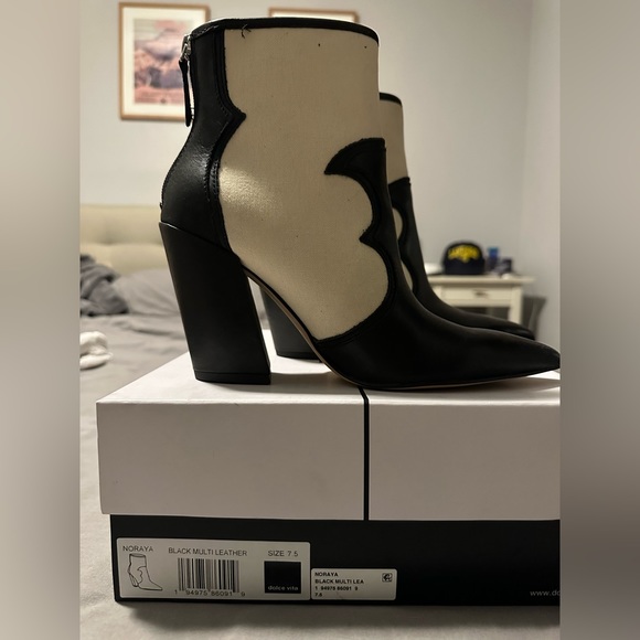 Dolce Vita Noraya Boot - Picture 1 of 3